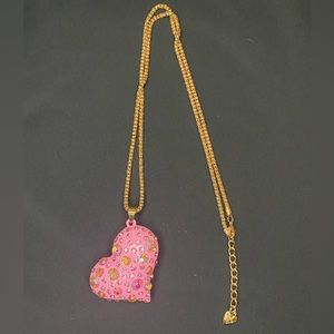 NWOT Betsey Johnson Pink & Gold Heart Necklace